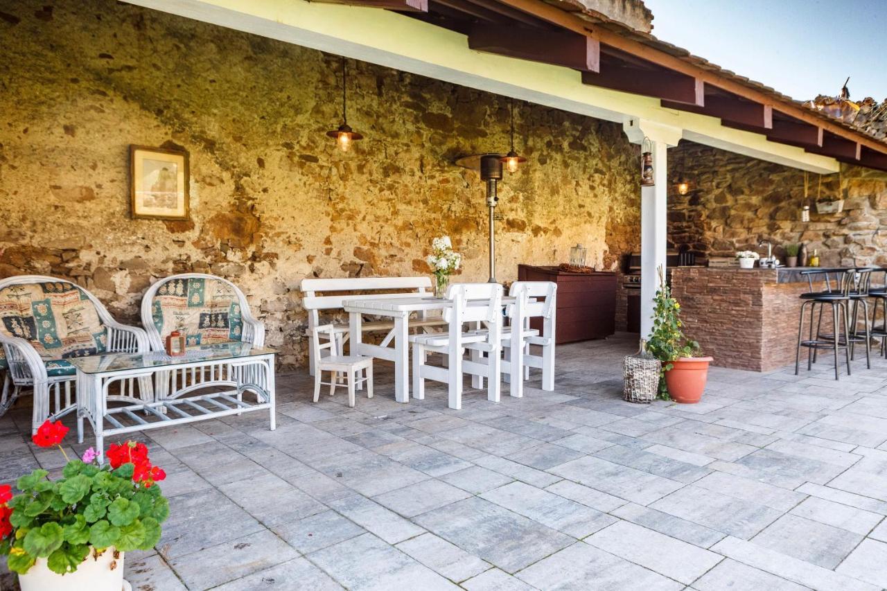 Chalupa Tesinov Protiwin Exterior foto