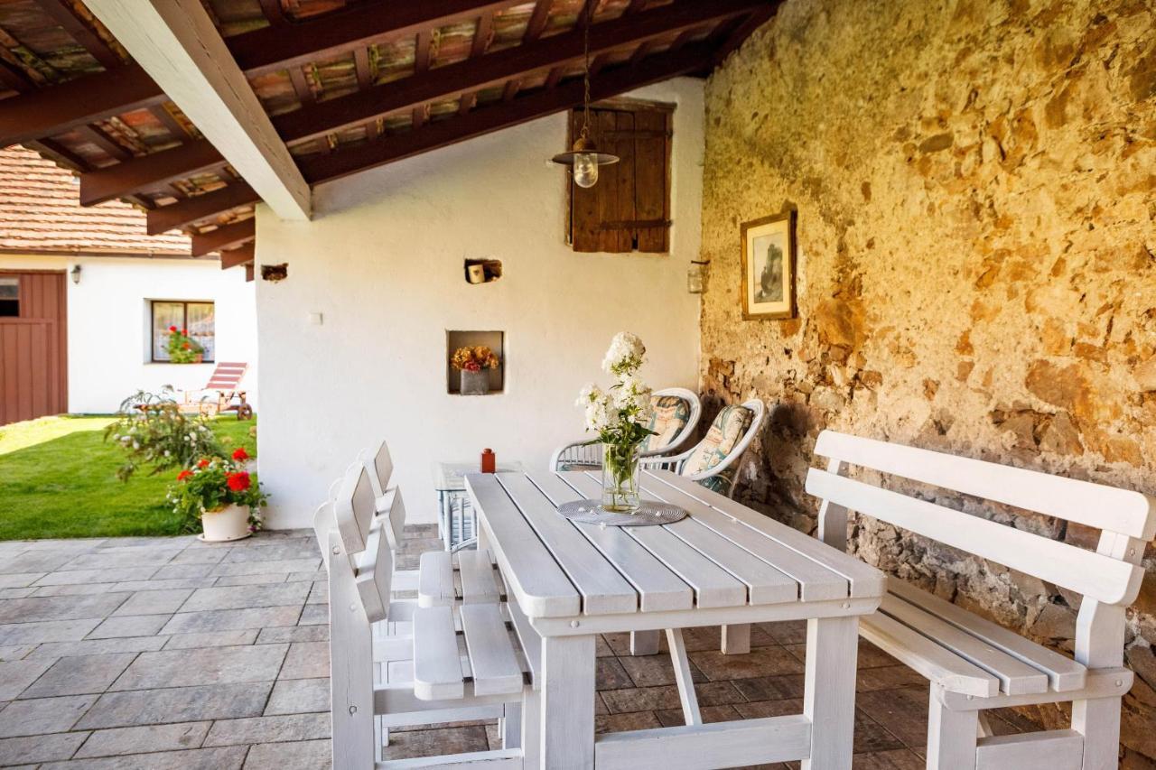 Chalupa Tesinov Protiwin Exterior foto